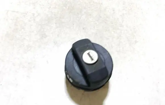 Seat Arosa Fuel tank filler cap 1h0201553