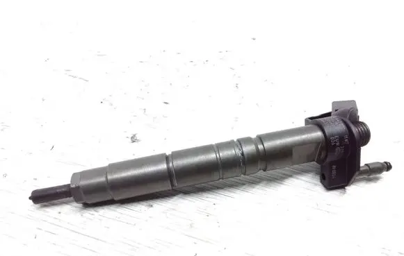Fuel injector