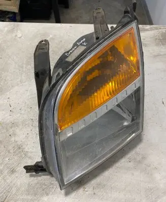 Ford Fusion Headlight/headlamp 24689700