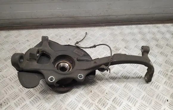 Mercedes-Benz S W221 Front wheel hub