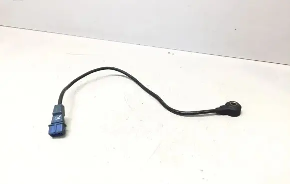 Volkswagen PASSAT B5 Detonation knock sensor 054905377G
