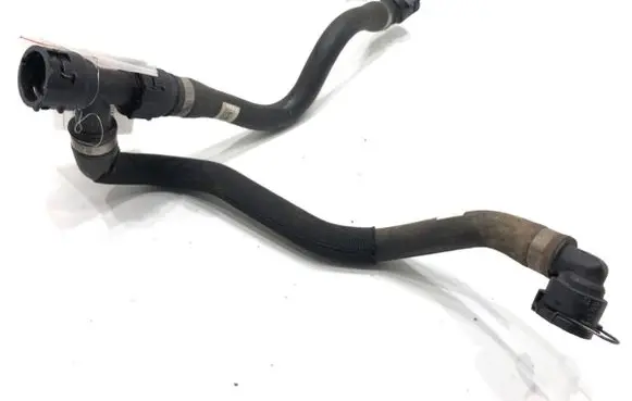 BMW 3 GT F34 Engine coolant pipe/hose 8635766