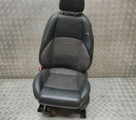 Alfa Romeo Giulietta Front driver seat 51798677 82493408