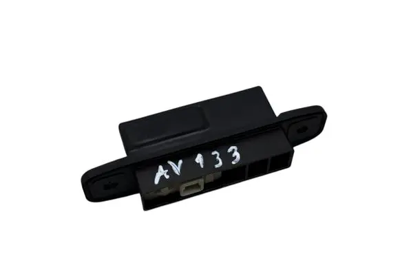 Toyota Avensis T270 Tailgate release/open handle 8484028030