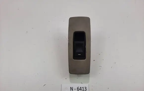 Jeep Commander Electric window control switch 04602743AA