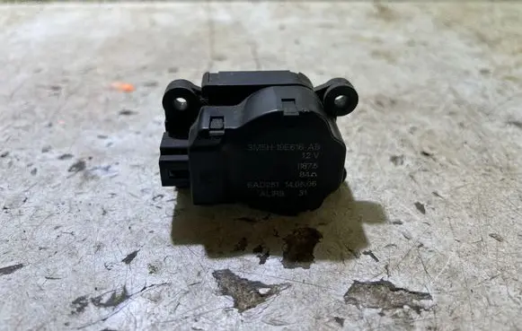 Ford S-MAX Air flap motor/actuator 3M5H19E616AB 1875