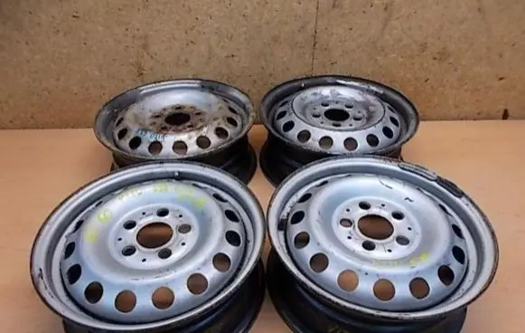 Mercedes-Benz Vito Viano W638 R15 steel rim 