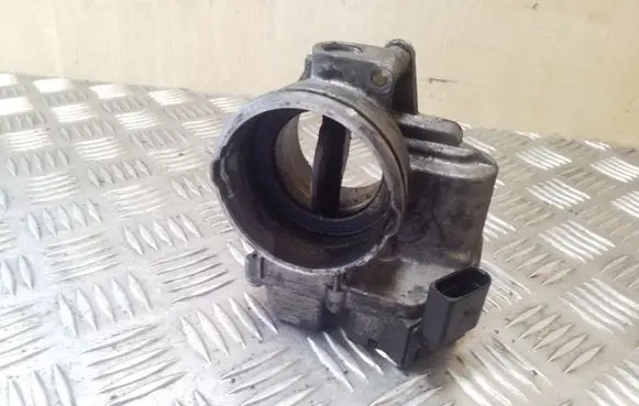 Volkswagen Golf Plus Throttle valve A2C53099815 03G128063C