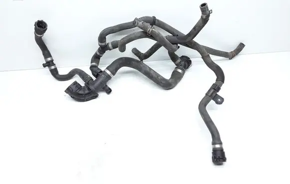 Volvo V70 Engine coolant pipe/hose 