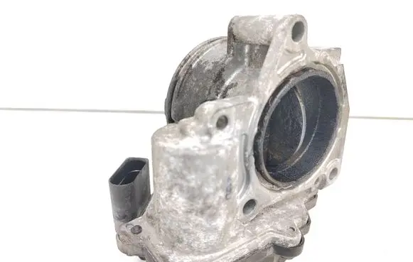 Volkswagen Touran I Throttle valve 03G128063Q A2C53380146
