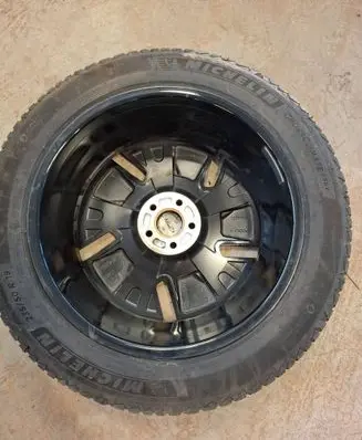 Volvo C40 R19 alloy rim 32294212