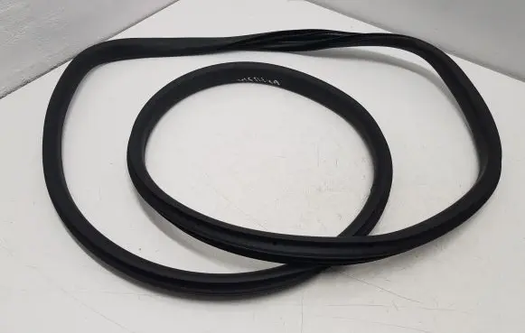 Ford Fiesta Rear door rubber seal (on body) D1M2A