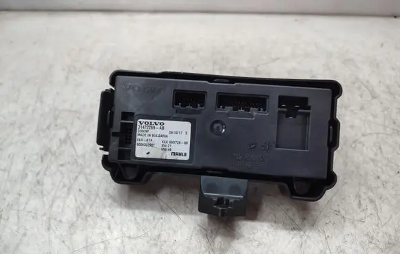 Volvo S90, V90 Air conditioning/heating control unit 31472269