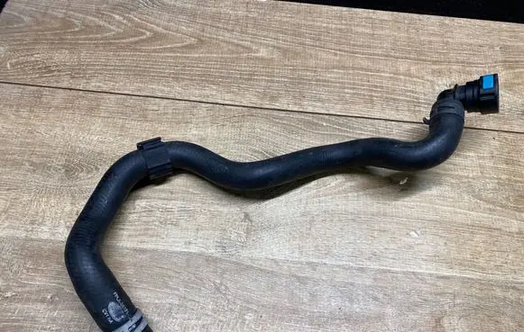Land Rover Range Rover Sport L494 Engine coolant pipe/hose FPLA8K576CA CV1XA