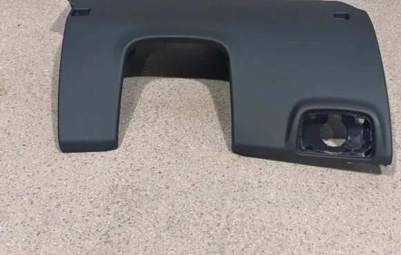 Dashboard lower bottom trim panel