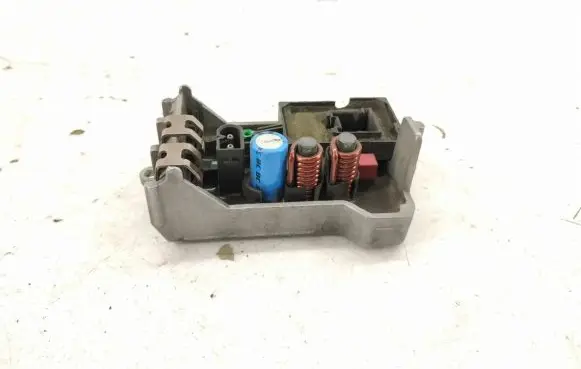 Mercedes-Benz E W211 Heater blower fan relay 2308216351 2308216451
