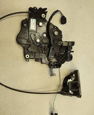 Volkswagen Caddy Sliding door lock 2K0843654BD 163710 1515010