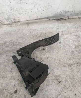 Audi A6 S6 C6 4F Accelerator throttle pedal 4F1723523