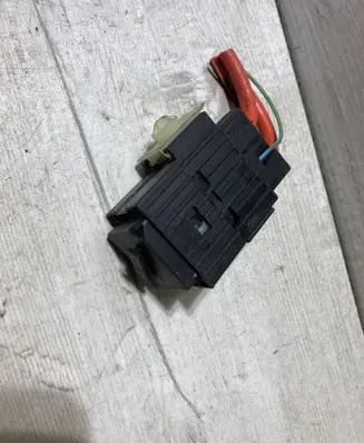 BMW 5 F10 F11 Other relay 8380420