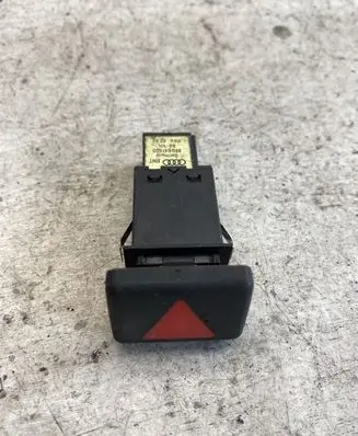 Audi A4 S4 B7 8E 8H Hazard light switch 8e0941500