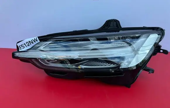 Volvo S60 Headlight/headlamp 32228866