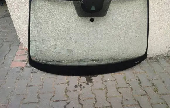 Skoda Scala Front windscreen/windshield window 43R01348 E000233 01348