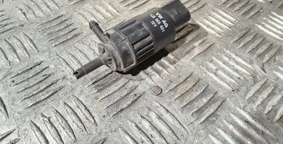 Seat Toledo II (1M) Windscreen/windshield washer pump 1J5955651