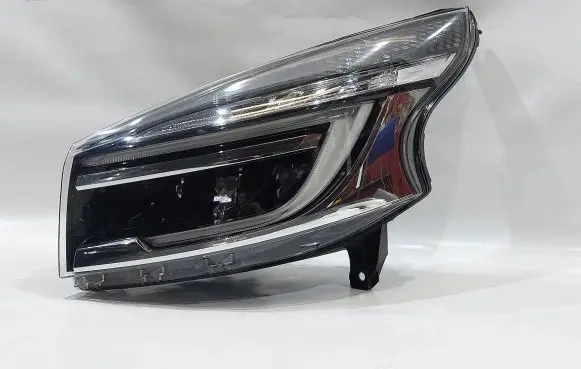 Renault Trafic III (X82) Headlight/headlamp 260608582R