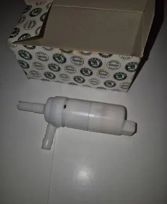 Skoda Felicia II Headlight wiper motor 6U0955681
