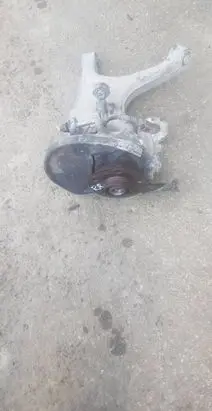 Rear wheel hub
