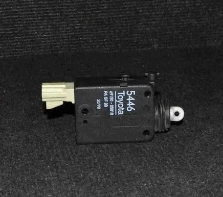 Toyota Avensis T250 Other devices 6915005010