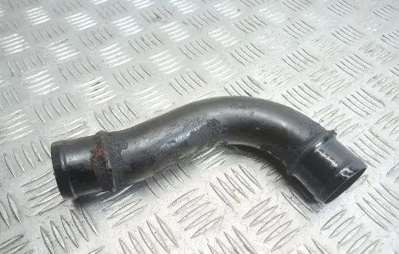 Nissan Qashqai+2 Intercooler hose/pipe