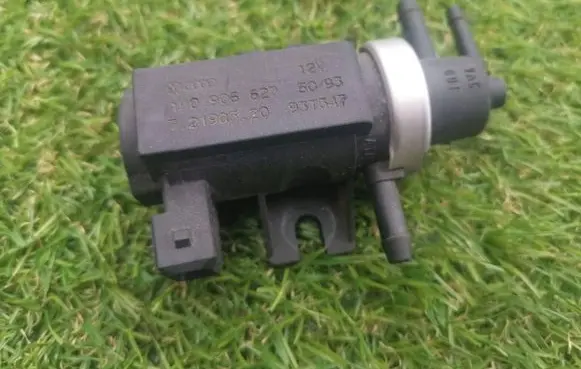 Volkswagen Golf IV Turbo solenoid valve 1H0906627 93T347 72190320