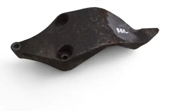Opel Vectra B Engine mounting bracket 90495505