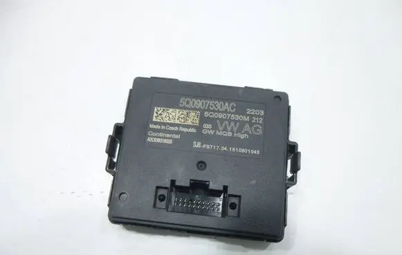 Volkswagen PASSAT B8 Gateway control module 5Q0907530AC 5Q0907530M A2C93831002B