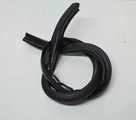 Volkswagen Jetta VI Engine compartment rubber 