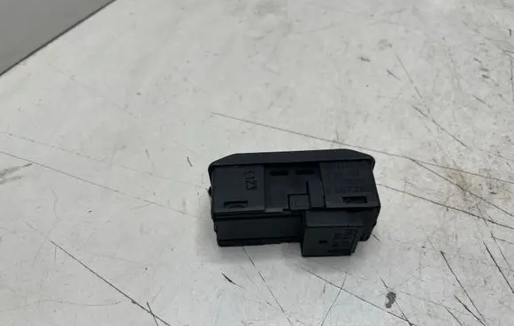 BMW 5 E60 E61 Sunroof switch 6907288 03015010