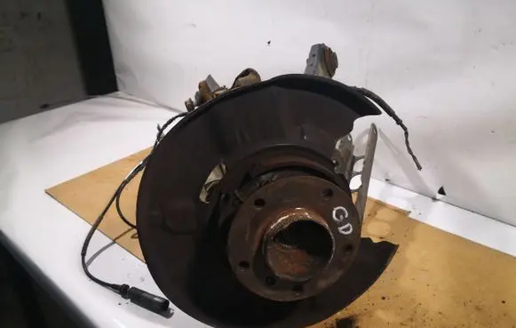 BMW 3 E90 E91 Rear wheel hub spindle/knuckle 
