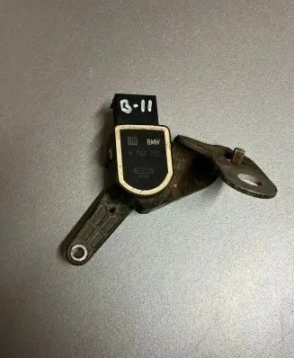 Headlight level adjustment motor