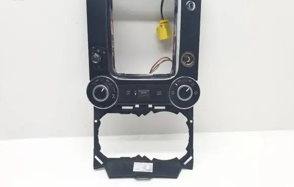 Volkswagen Touareg I Suspension ride height/mode switch 