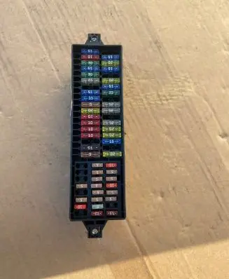 Volkswagen Polo V 6R Fuse box set 1205504480 24012012 086137725002