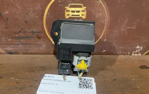 Coolant fan relay