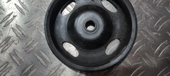 Volkswagen Golf V Crankshaft pulley 03d105255d