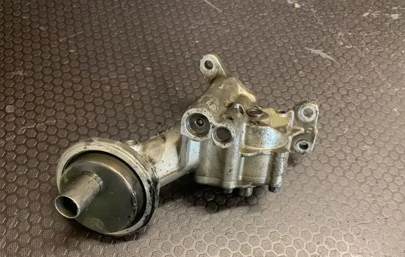 Audi A5 8T 8F Oil pump C4000829SE AIS19CU3