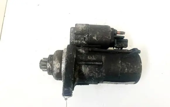 Volkswagen PASSAT B6 Starter motor 02Z911023H