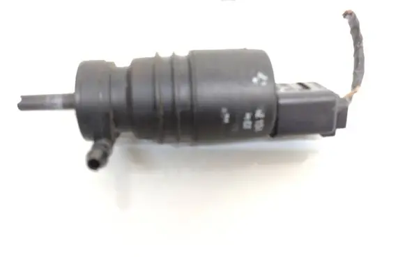 BMW 3 E46 Windscreen/windshield washer pump 8364516