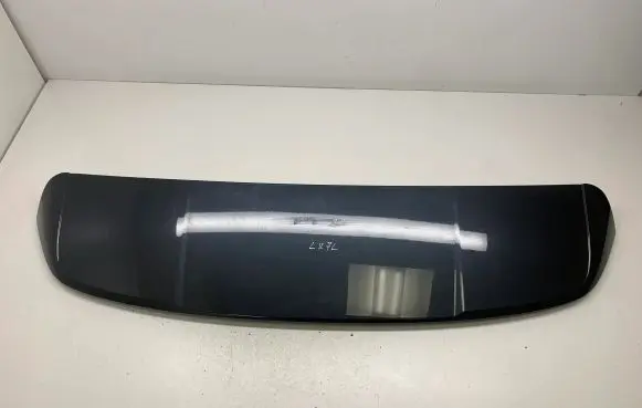 Tailgate/trunk spoiler