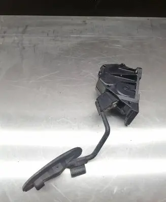 Lexus IS 220D-250-350 Accelerator throttle pedal 7811053030