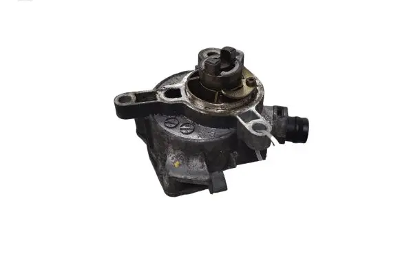 Volvo V40 Vacuum pump 31316688