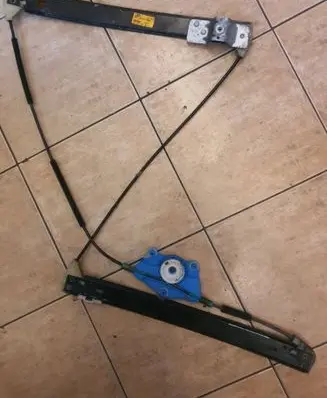 Audi A4 S4 B6 8E 8H Front window lifting mechanism without motor 8E0837462b